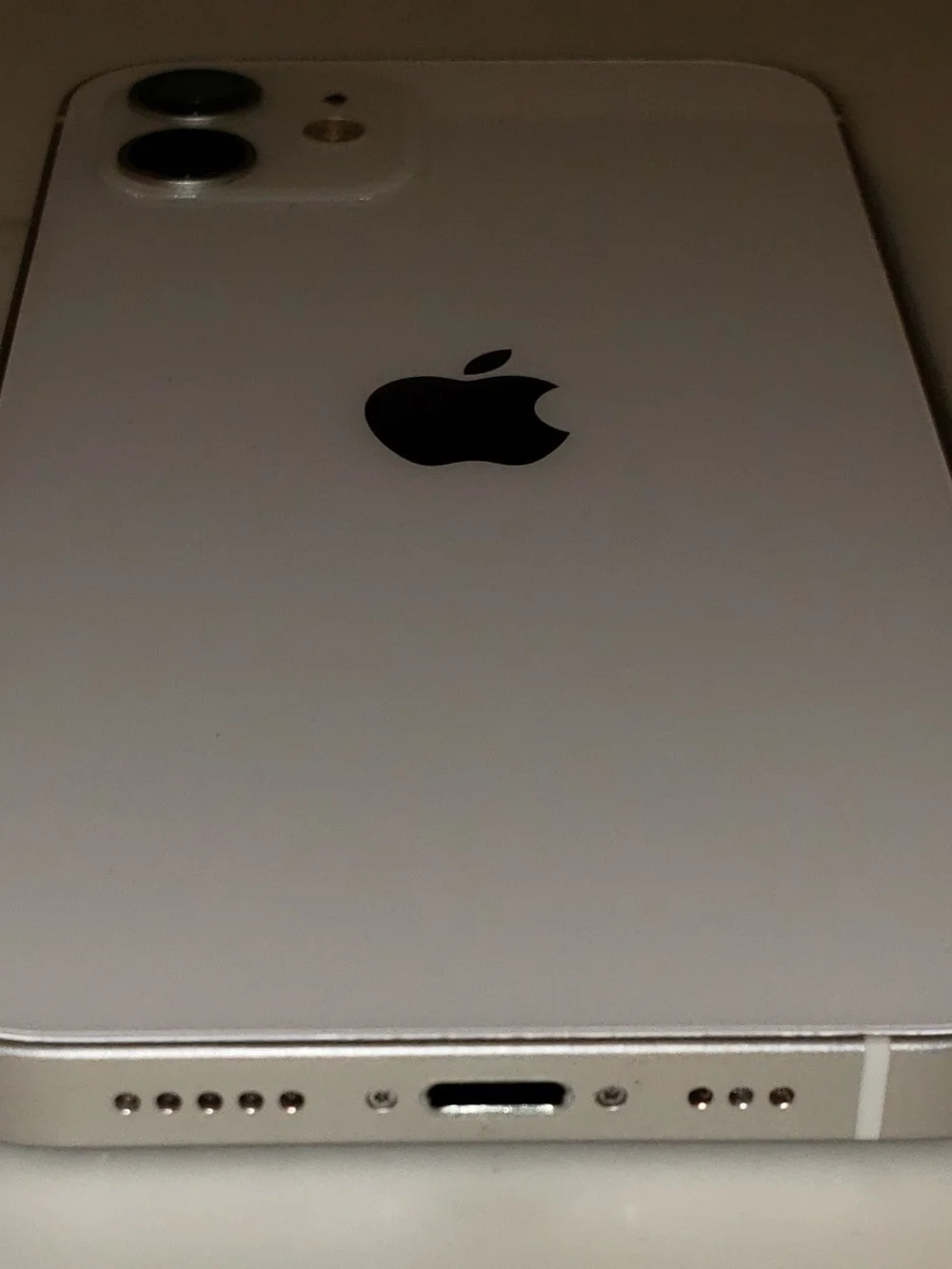 Apple White iPhone 128 GB with Siver Apple Logo ( Very Good Condition )